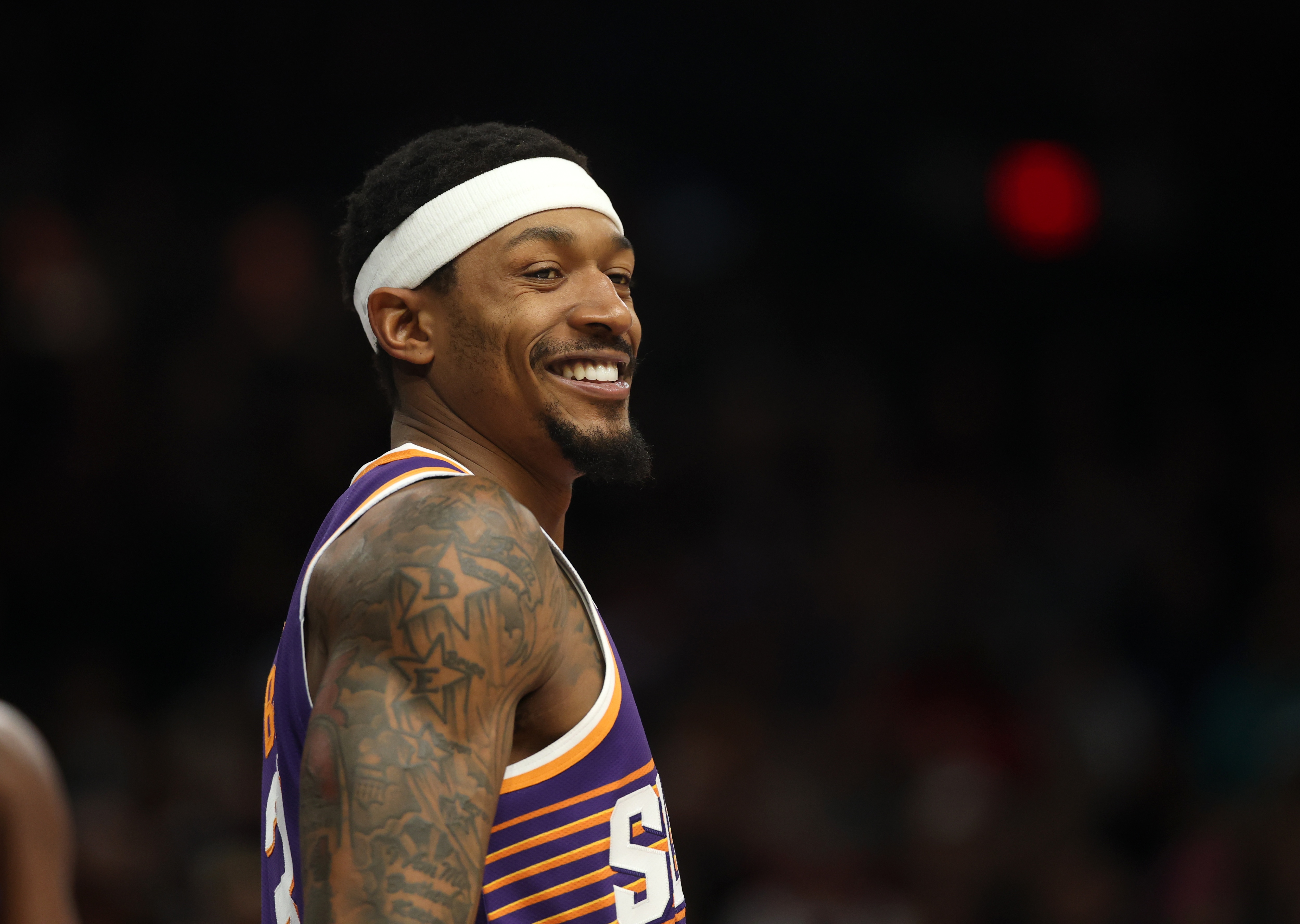 yl23455永利官网-🔔叮咚！比尔的25%预付年薪到账 买断即将开始？