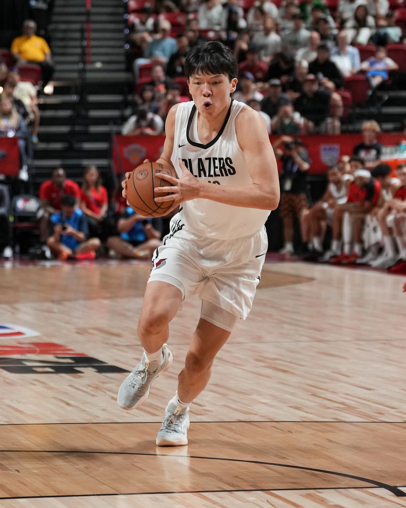 yl23455永利官网-杨瀚森专注提升英语能力，亚洲杯缺席或与此有关