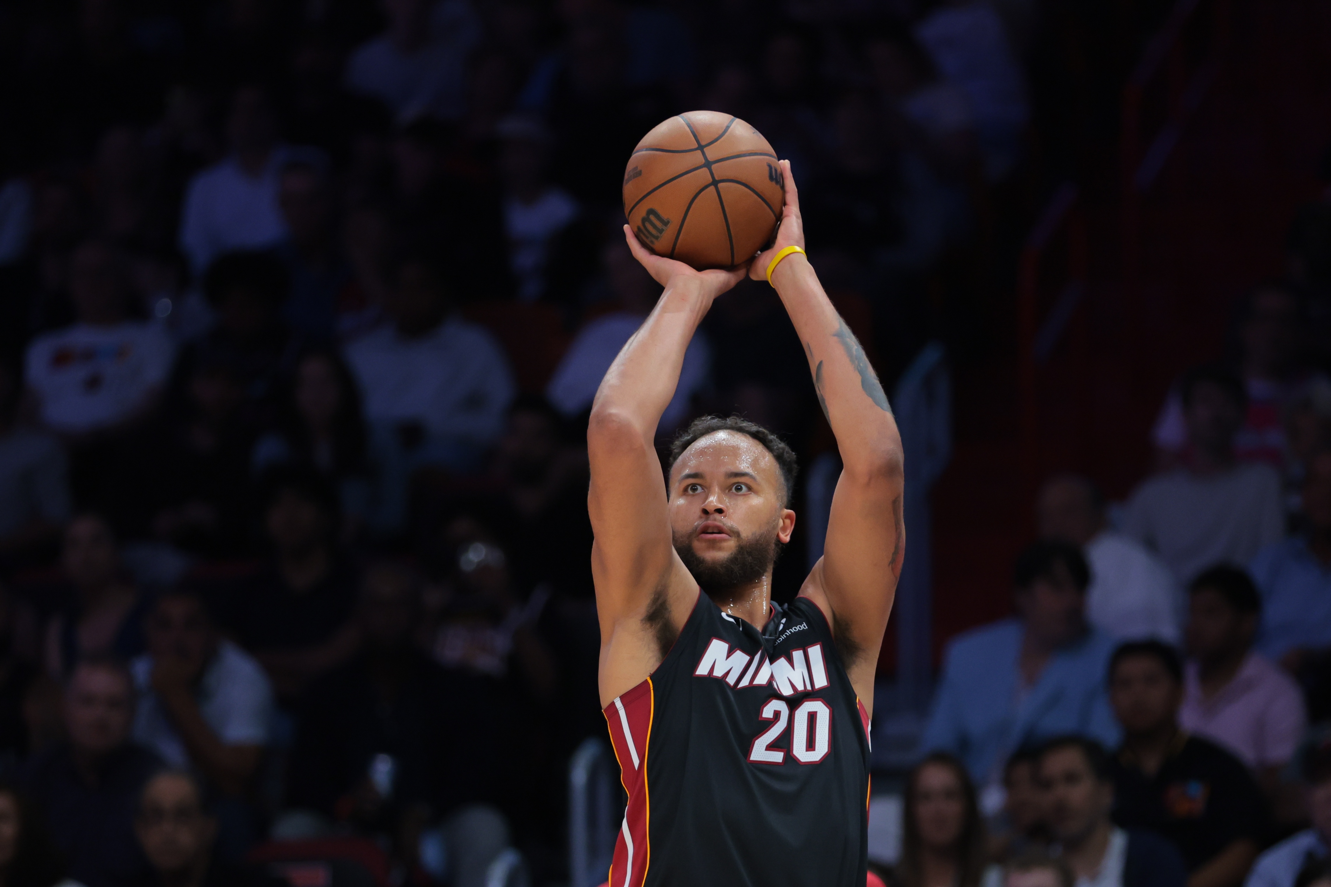 ⚒️李凯尔生涯至今效力6队：马刺 灰熊 森林狼 勇士 热火 爵士